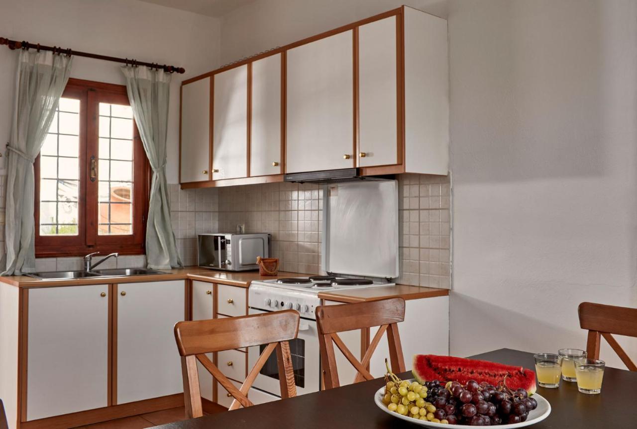 Leda Village Resort Хортон Экстерьер фото